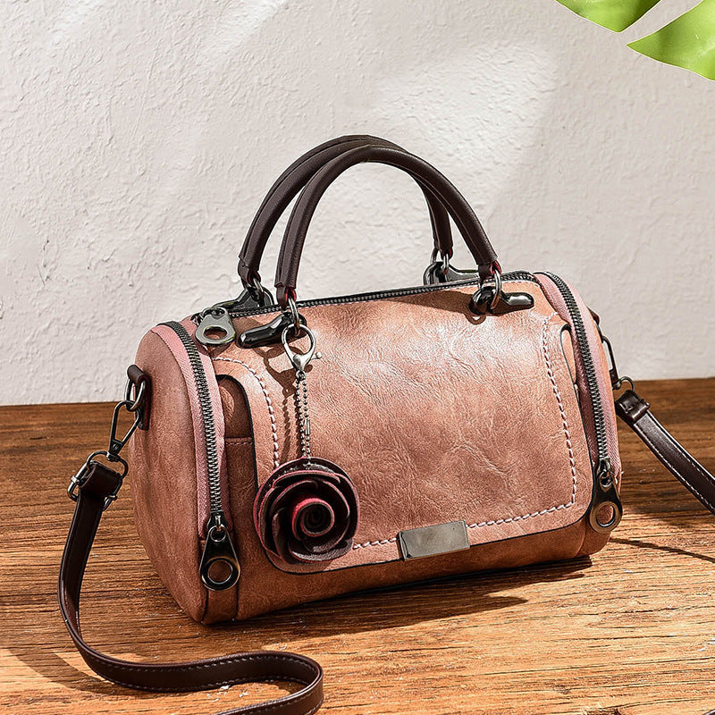 Détails du sac à main femme avec finitions soignées