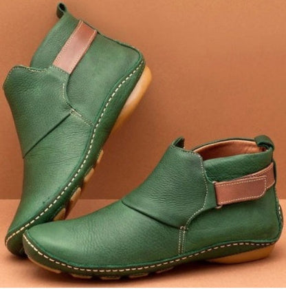 Design en cuir des bottines City Flair™ avec finition sophistiquée.
